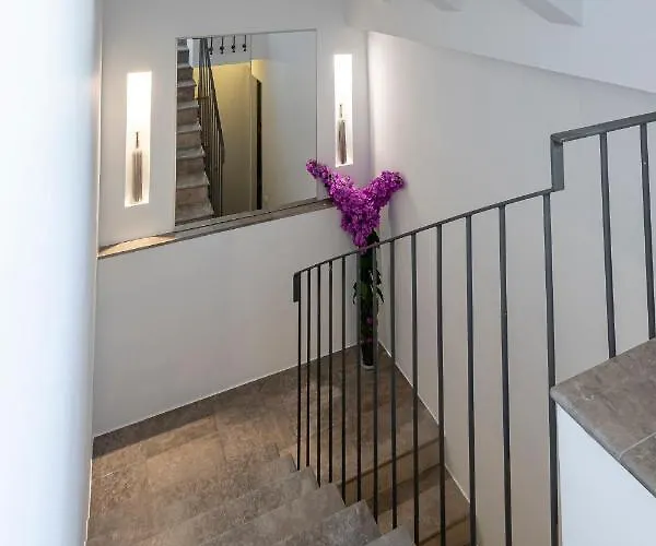 Flores Blanco Apartment